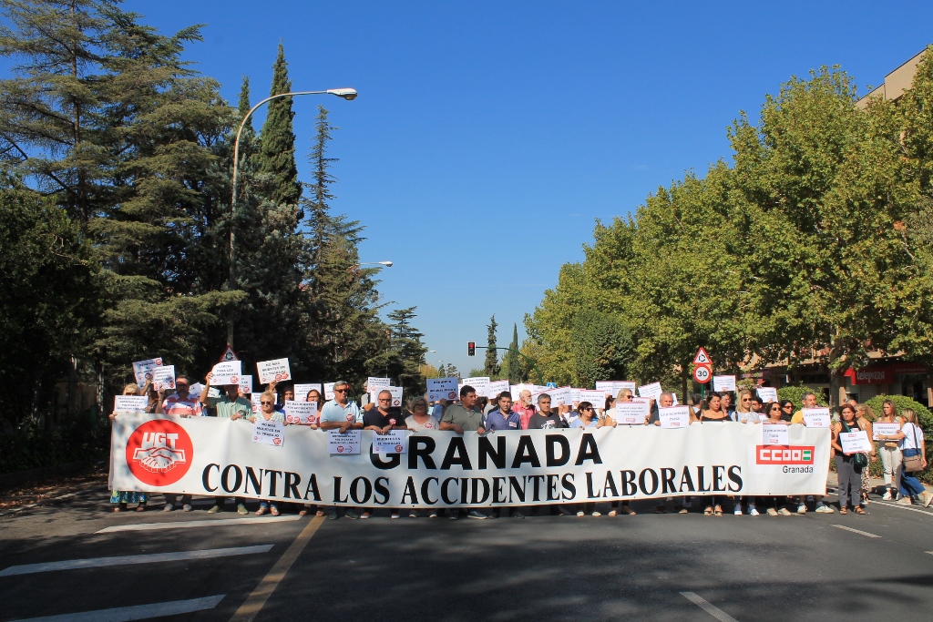 CC.OO. y UGT denuncian la siniestralidad sufrida en el sector agroganadero tras el accidente mortal ocurrido en Chimeneas el pasado viernes