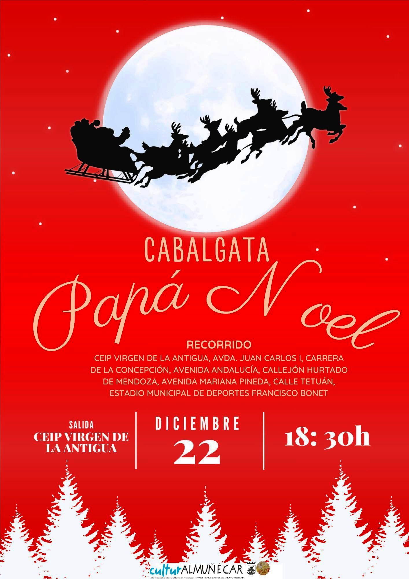 Los niños de Almuñécar reciben hoy jueves a Papá Noel visita en la plaza de  Marruecos