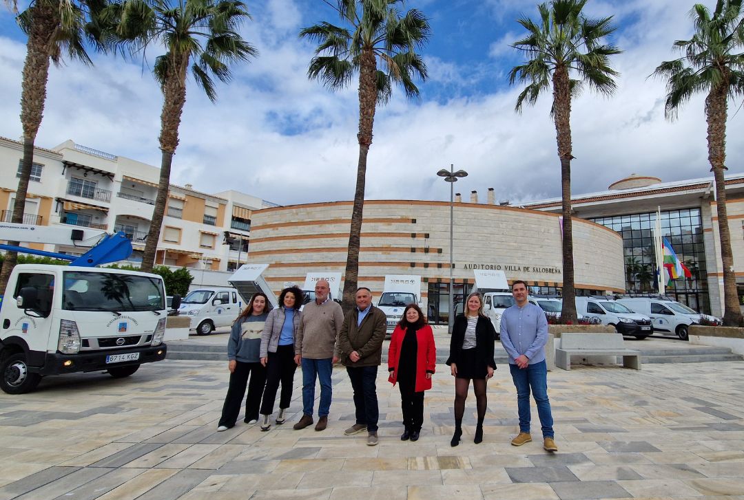 El Ayuntamiento de Salobrea presenta la nueva flota de vehculos municipales