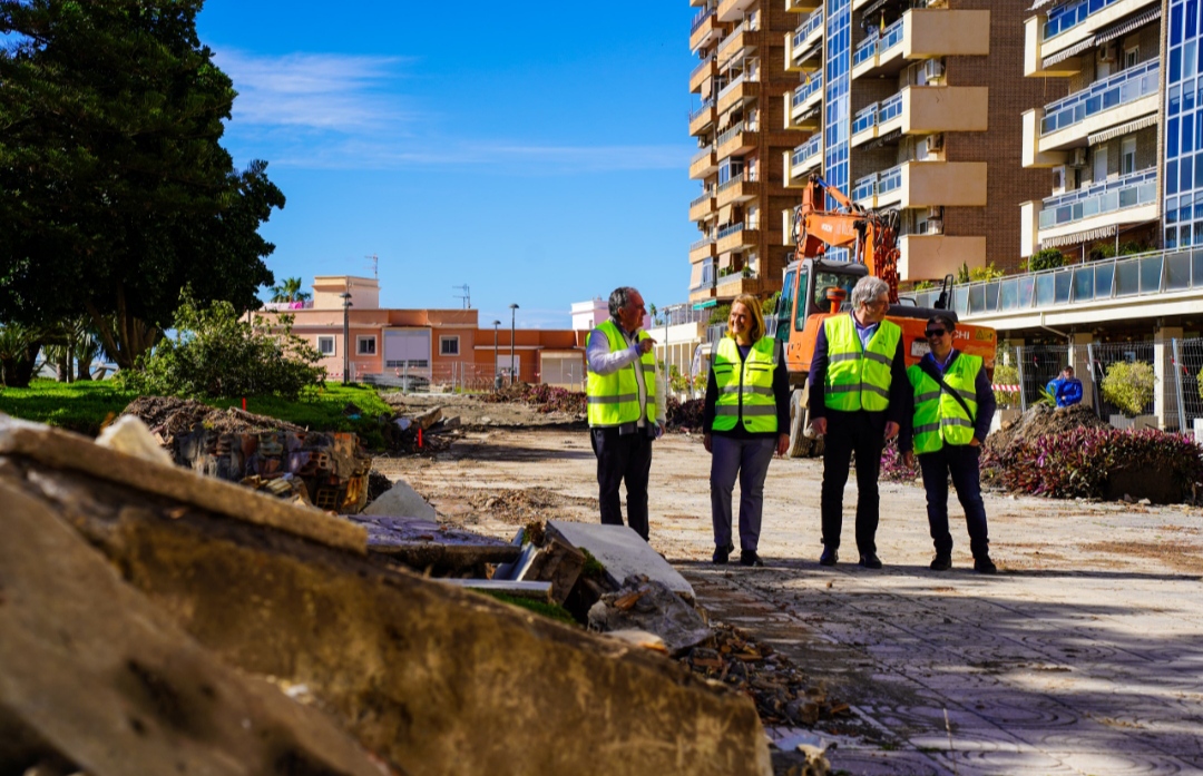 Comienza en Motril la remodelacin integral del cntrico paseo de las Explanadas 